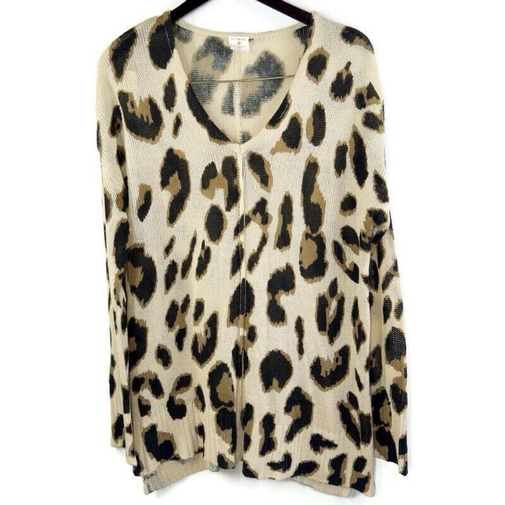 By Together‎ Leopard Print V Neck Sweater Size S Crochet
